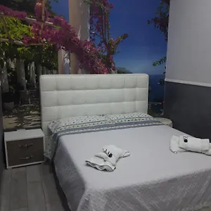 Bed & Breakfast Panorama 17, Naples