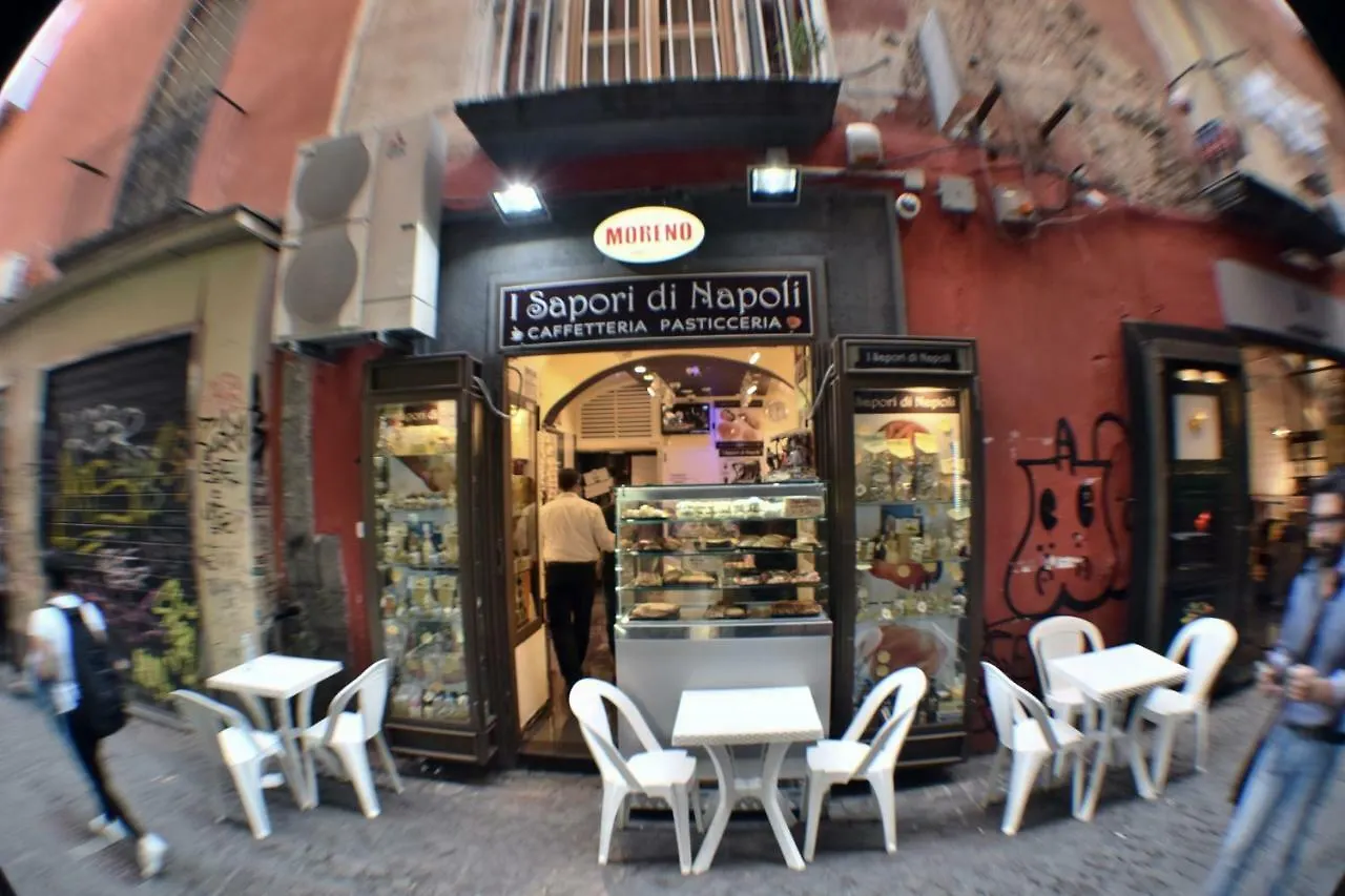Domus San Biagio 14 Bed & Breakfast Naples