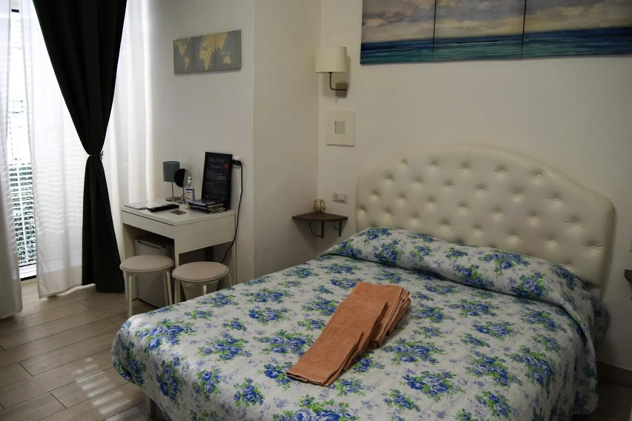 ** Bed & Breakfast Bed and Breakfast Domus San Biagio 14 Napoli Italia