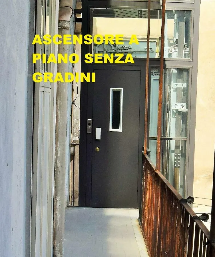 Bed & Breakfast Bed and Breakfast Domus San Biagio 14 Napoli