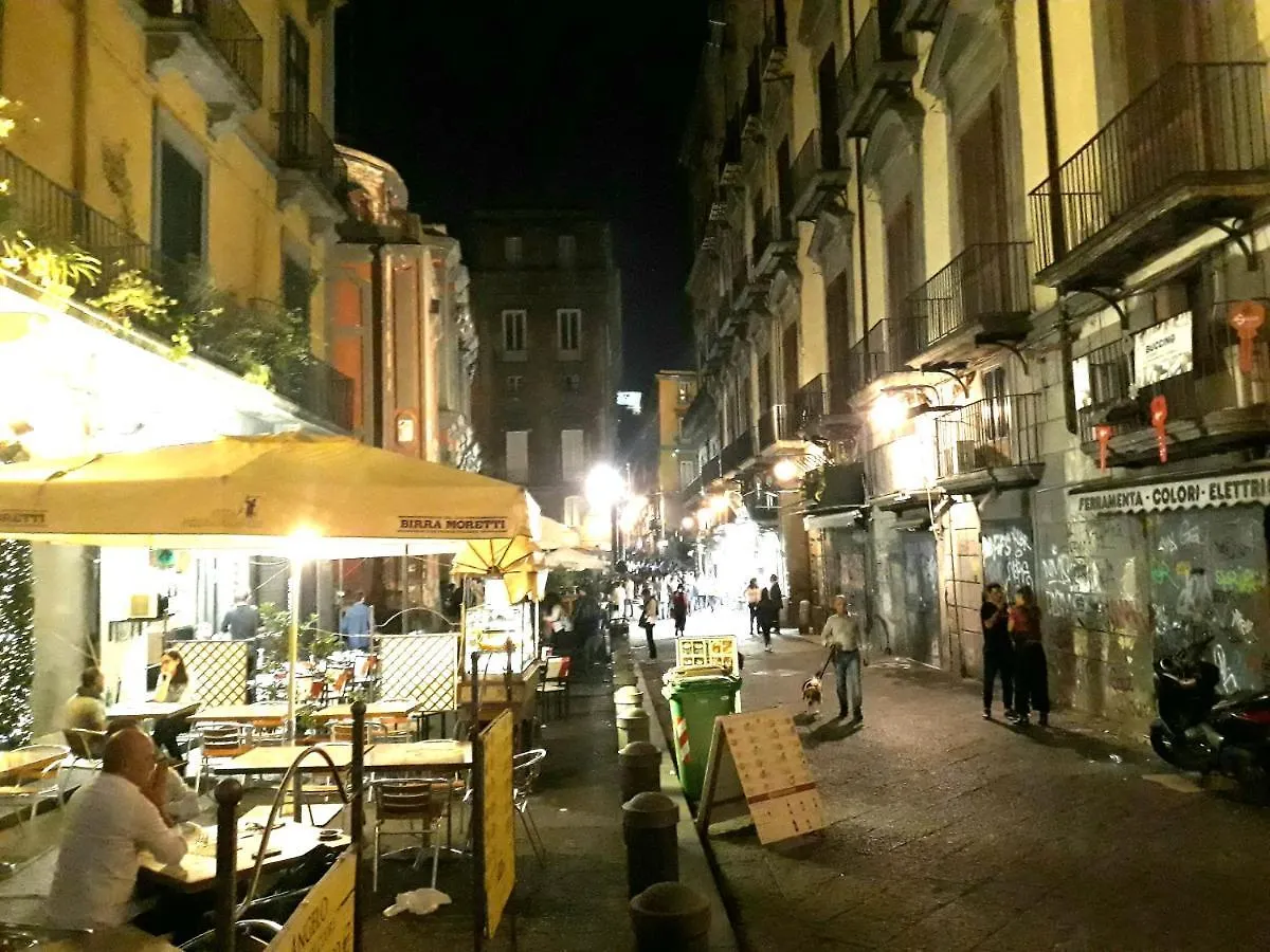 Bed and Breakfast Domus San Biagio 14 Napoli 2*,